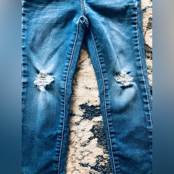 Size 5t toddler boys jeans - Picture 3 of 4